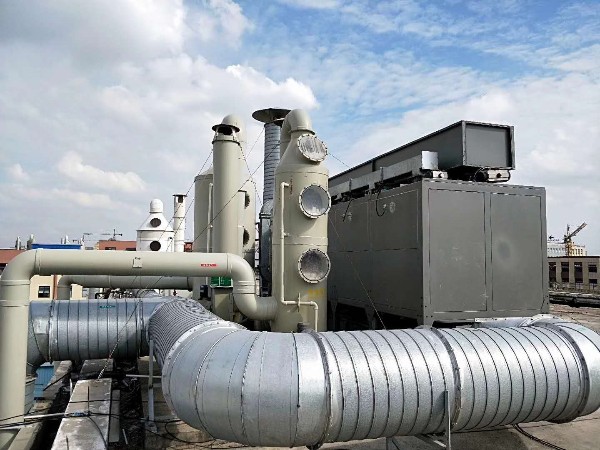 風(fēng)管加工廠推薦使用什么材質(zhì)？薄鋼板風(fēng)管?的特點是什么？